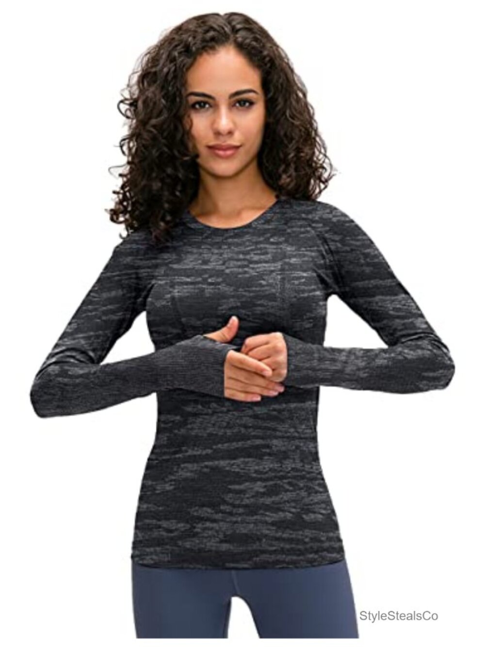 Women's Long Sleeve Seamless Athletic Top with Thumb Holes